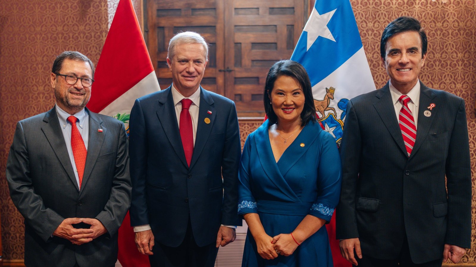 Canciller acompaña al presidente José Antonio Kast en ceremonia de cambio de mando en Perú