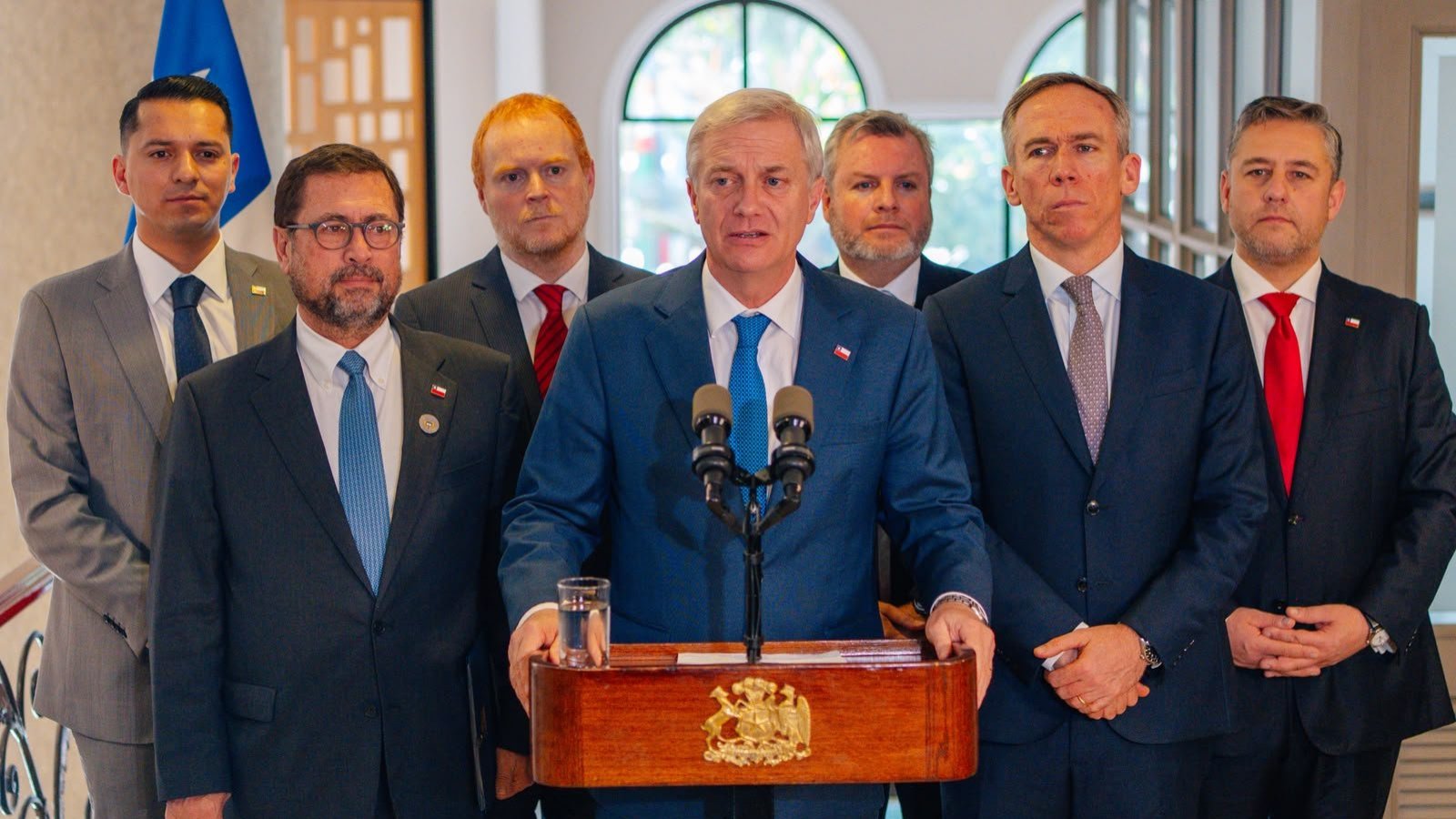 Canciller acompaña a Presidente Kast en reunión bilateral con el presidente electo de Colombia