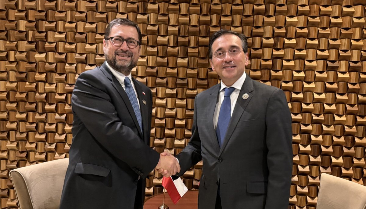 Chilean Minister Torres Meets with Spanish and Israeli Counterparts