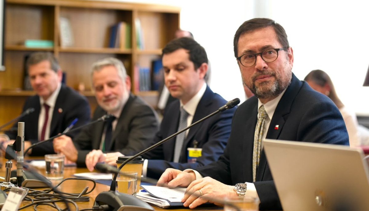 Canciller Asiste a Comisión de Relaciones Exteriores del Senado – Chile Signals Renewed Focus on India Ties