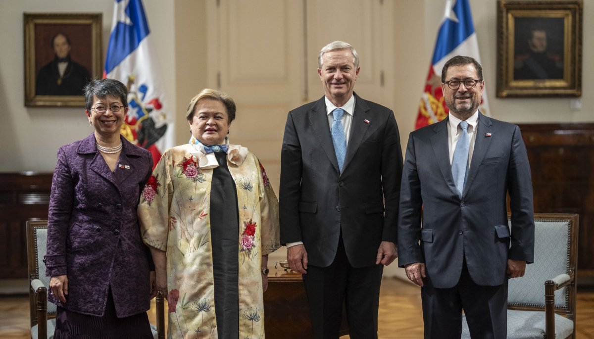 President Kast and Subsecretary Valdés Meet with Indian Representatives