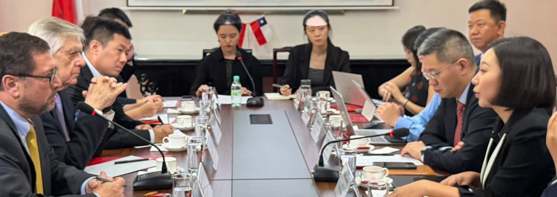 Ministro Pérez Mackenna se reúne en China con empresarios y los invita a invertir y comprar productos chilenos: “Elige Chile es una invitación a identificar oportunidades y abrir puertas”