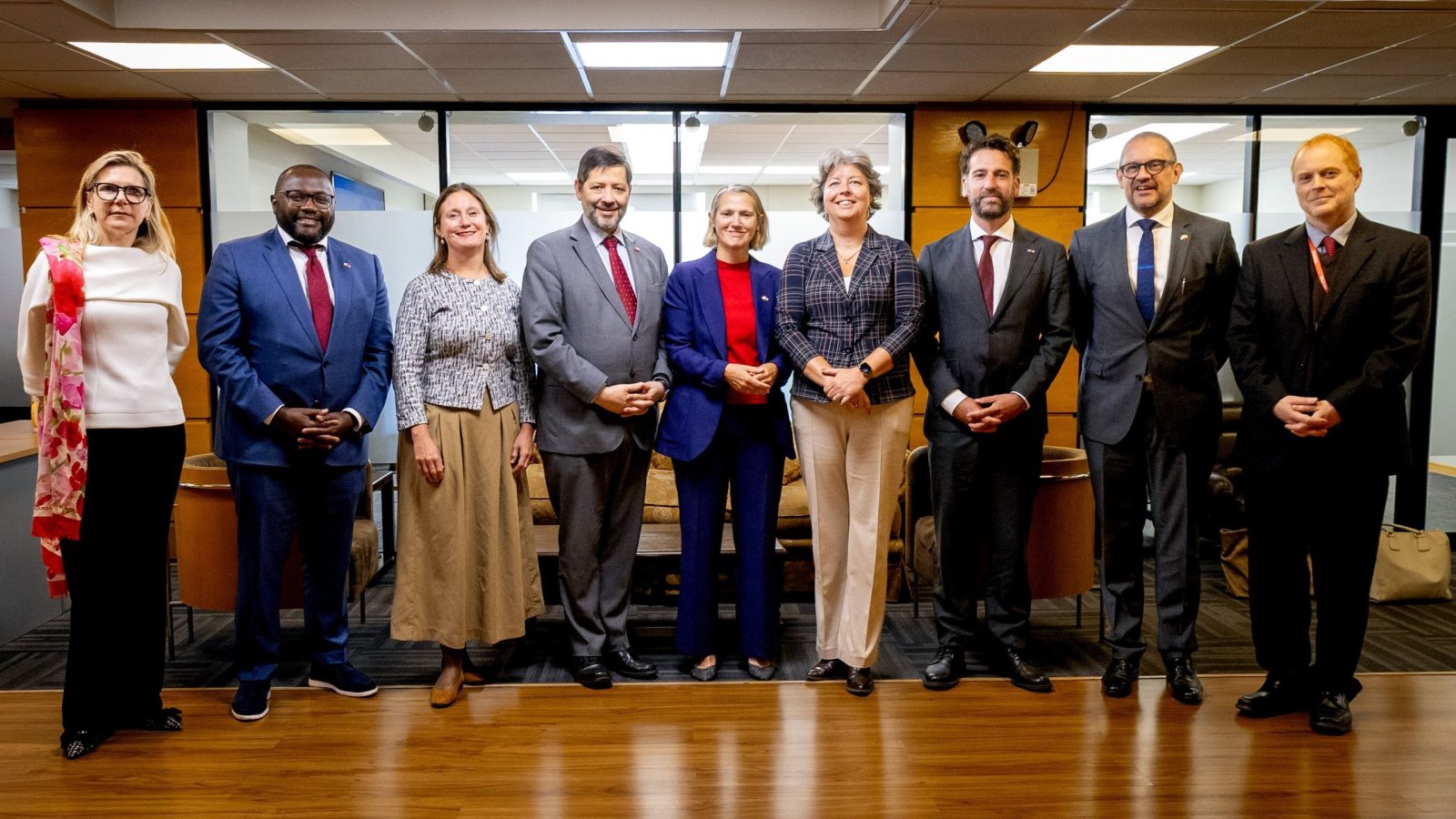 Subsecretario (s) Tressler se reúne con delegación de parlamentarios de Países Bajos