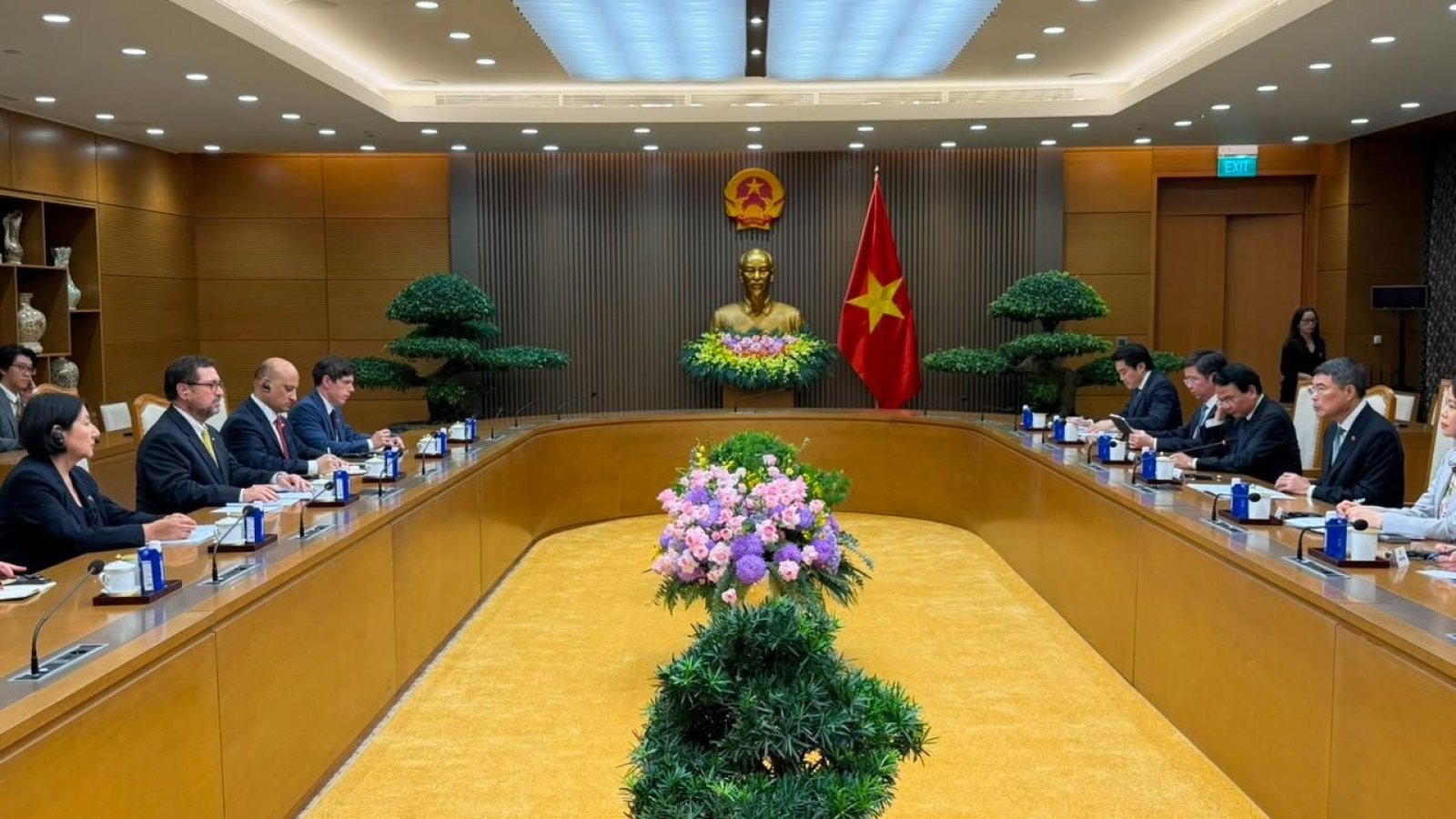 Canciller Pérez Mackenna se reúne con primer ministro de Vietnam y proyecta una nueva etapa de integración con el país asiático: “Vamos a estar más cerca”