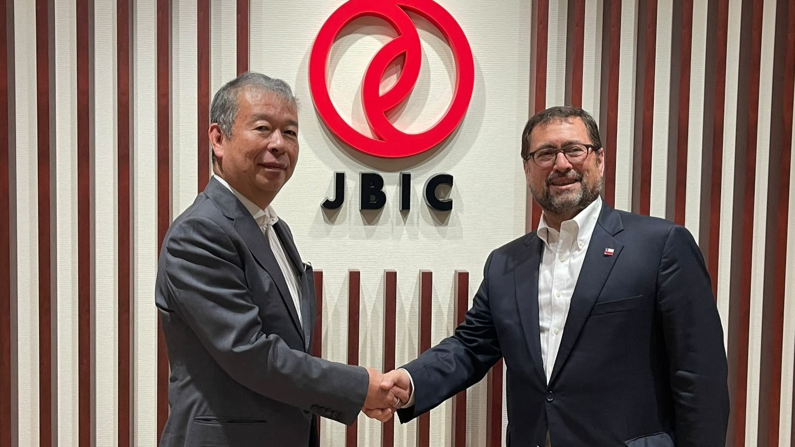 Canciller se reúne con gobernador del Banco de Cooperación Internacional de Japón