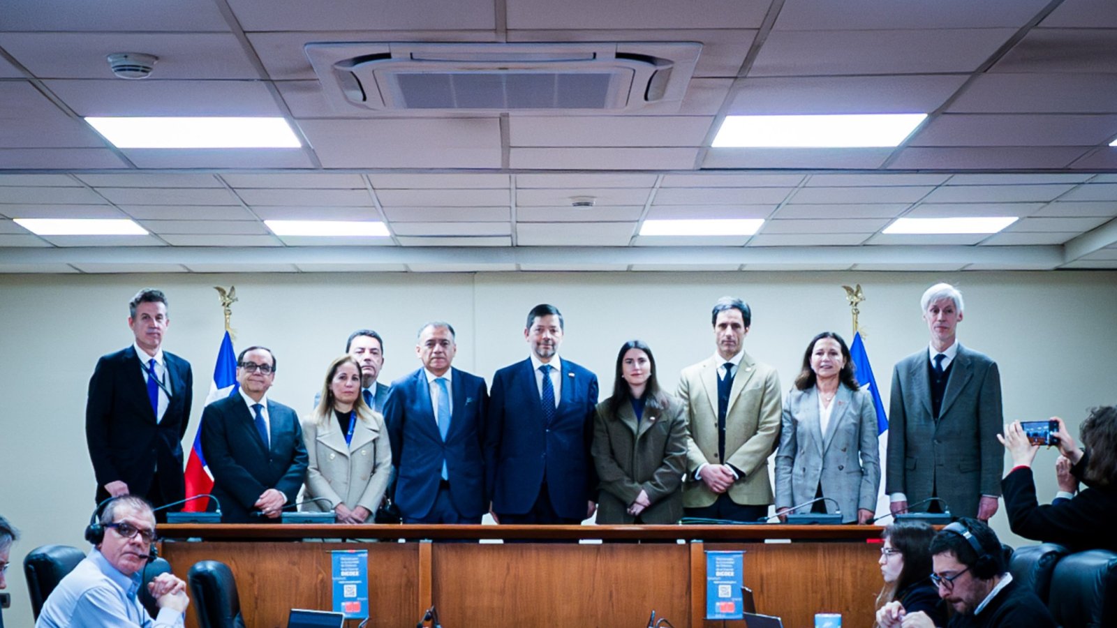 Cancillería realiza jornada de atención virtual para chilenos en el extranjero que requieren trámites del Estado