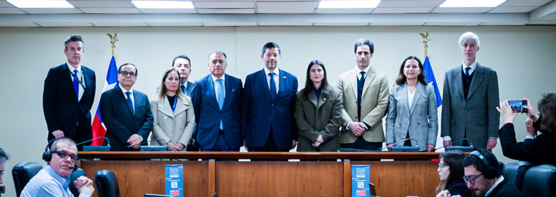 Cancillería realiza jornada de atención virtual para chilenos en el extranjero que requieren trámites del Estado