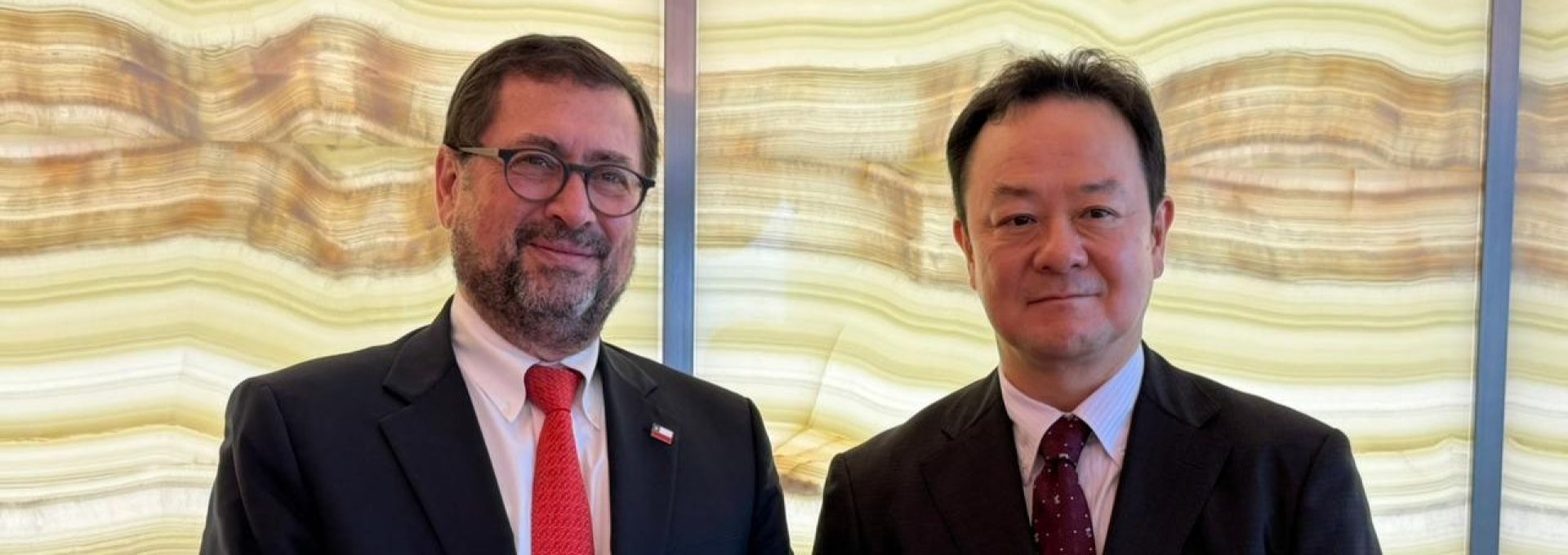 Canciller se reúne con vicepresidente ejecutivo de Mitsubishi