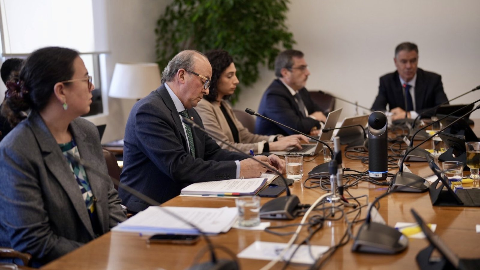 Subsecretario Torres asiste a las comisiones de Relaciones Exteriores del Senado y la Cámara