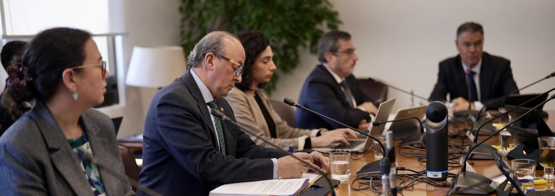 Subsecretario Torres asiste a las comisiones de Relaciones Exteriores del Senado y la Cámara