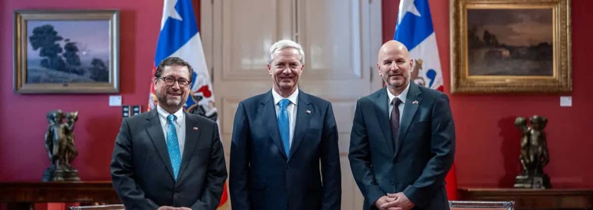 Canciller acompaña al Presidente Kast en reunión con el embajador de Estados Unidos en Chile