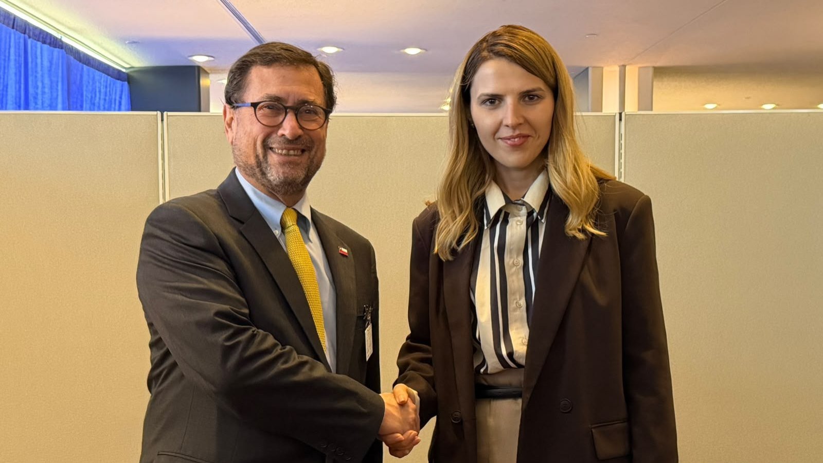 Ministro Pérez Mackenna promueve candidatura de Valparaíso como sede del Acuerdo BBNJ en reuniones bilaterales con cancilleres de Bulgaria y Moldavia