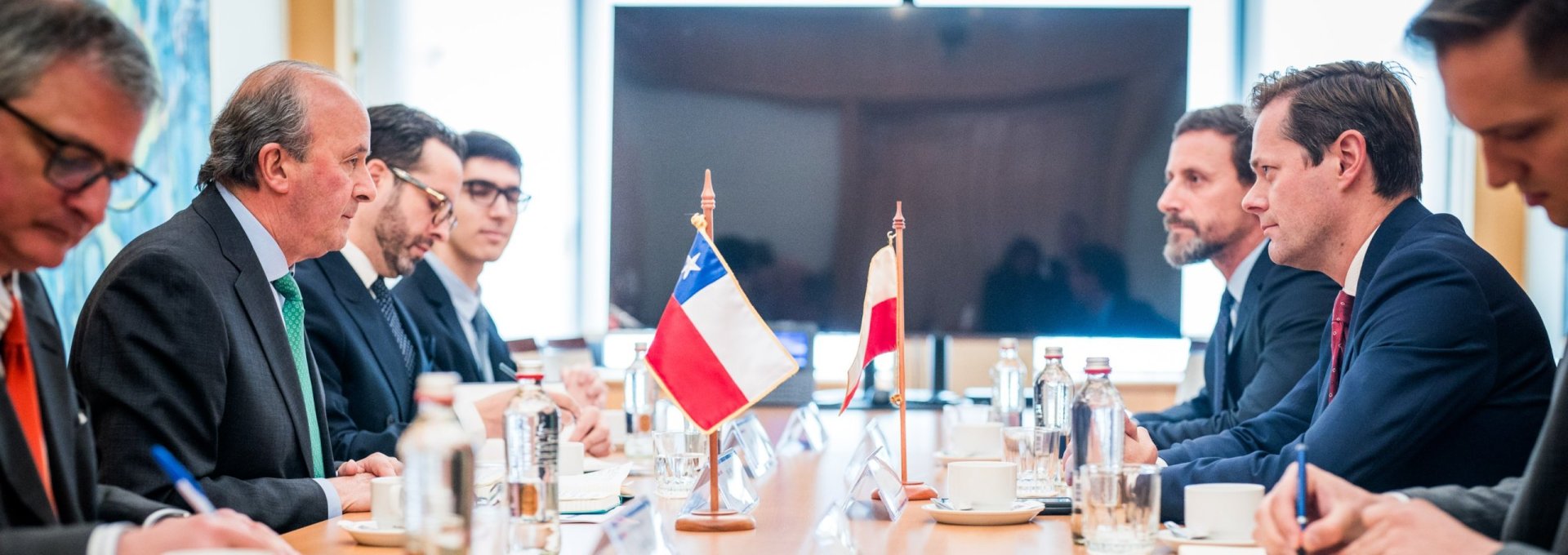 Subsecretario se reúne con delegación parlamentaria de Polonia