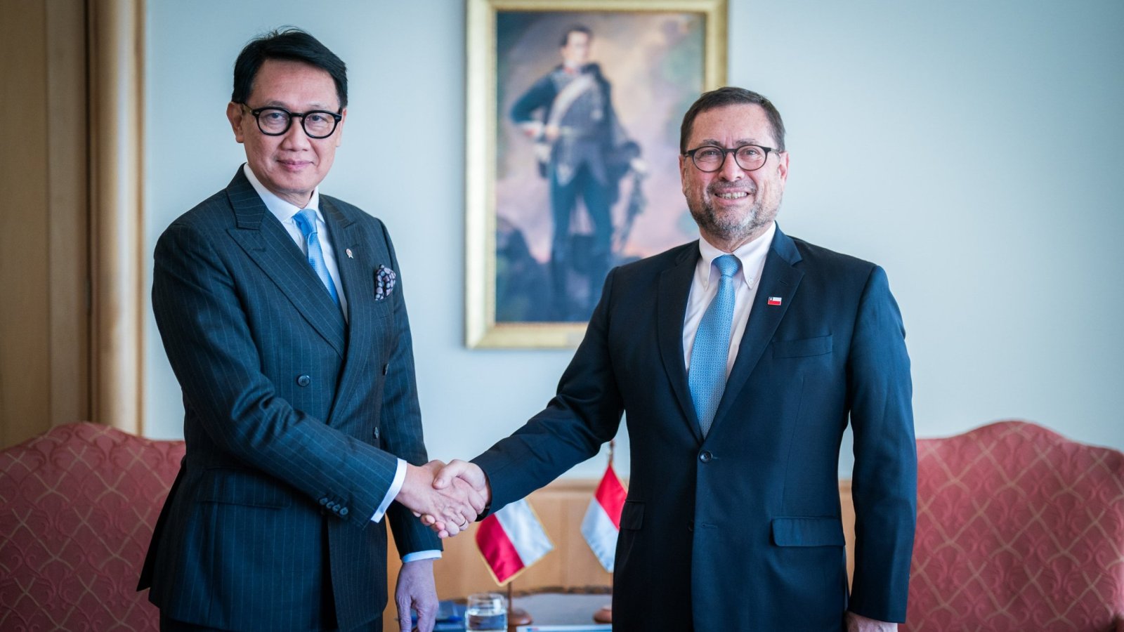 Canciller Pérez Mackenna se reúne con viceministro de RR.EE. de Indonesia y destacan fortalecimiento de relación bilateral
