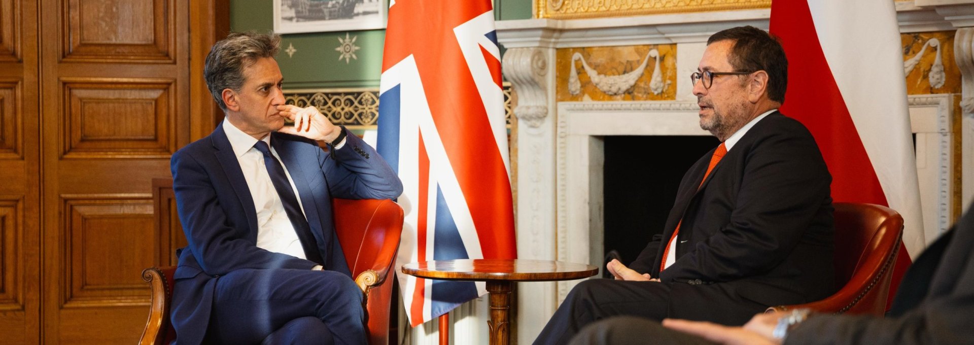 Canciller Pérez Mackenna se reúne en Londres con el ministro de Relaciones Exteriores de Reino Unido